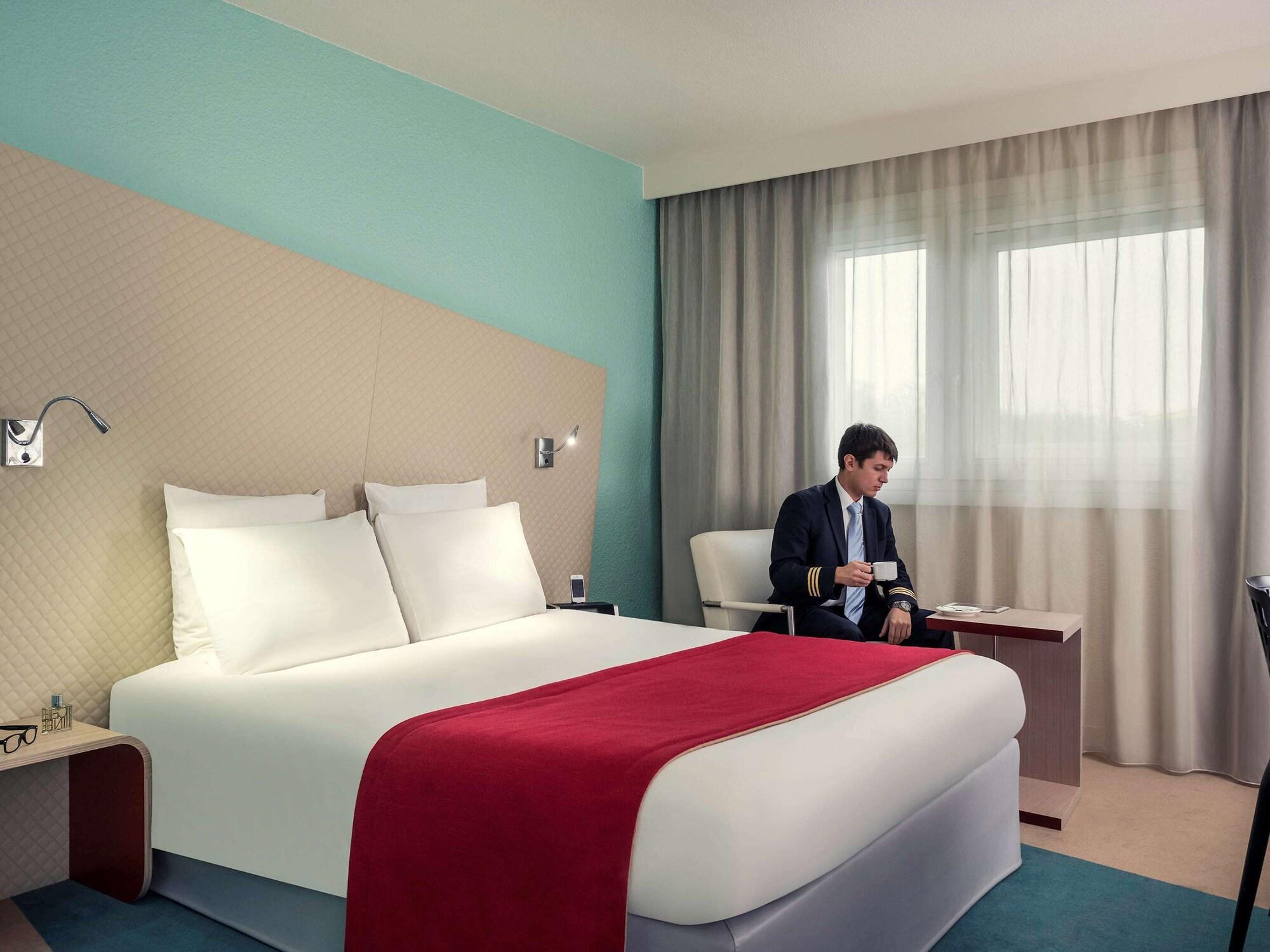 Mercure Paris Le Bourget Aeroport Le Blanc-Mesnil Dış mekan fotoğraf